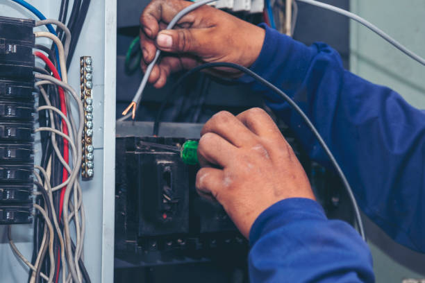 Best Electrical Contractors for Businesses  in Mayville, WI